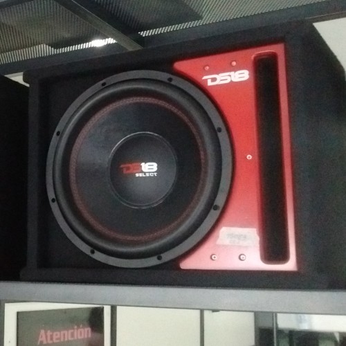 DS18 Subwoofer SELECT Series con caja